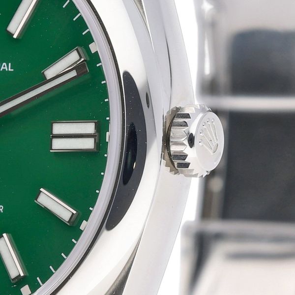 Rolex Oyster Perpetual 124300